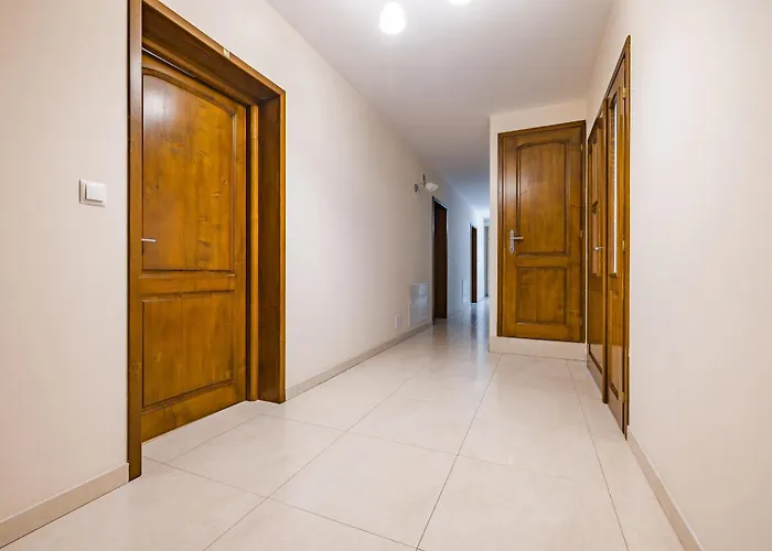 Goscinne Skwarek Nowa Biala